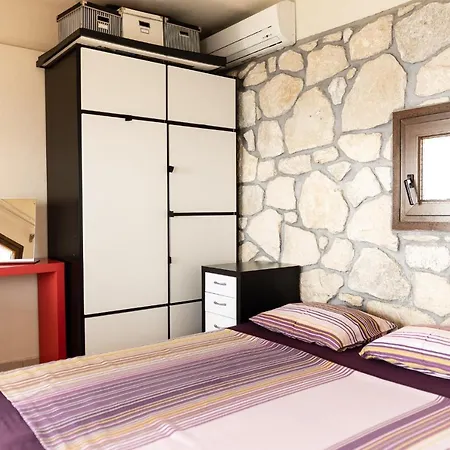 Sea View أغيا باراسكيفي